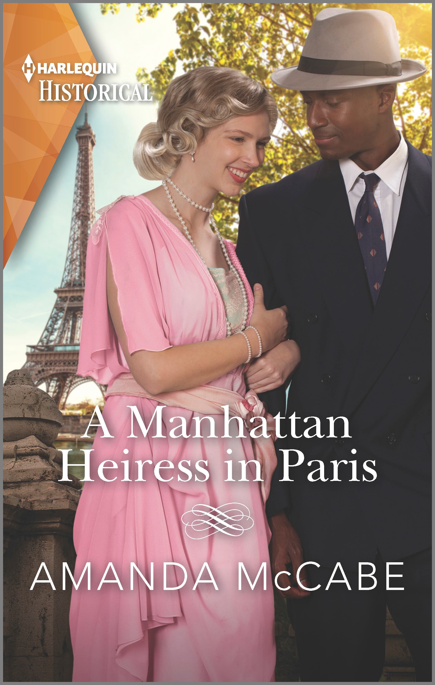 A MANHATTEN HEIRESS IN PARIS by Amanda McCabe